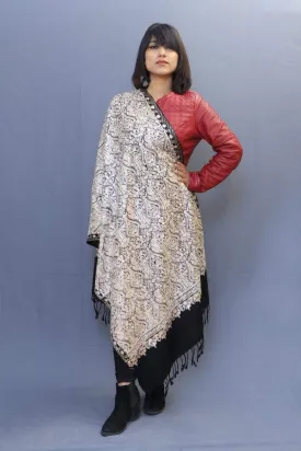 Black Colour Stole With Kashmiri Embroidery Compliments The Wearer For Owning A Unique Accessory.