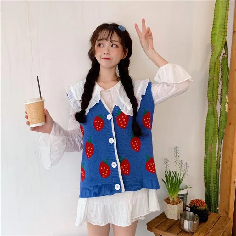 Strawberry Knitted Waistcoat&Peter Pan Collar Shirt